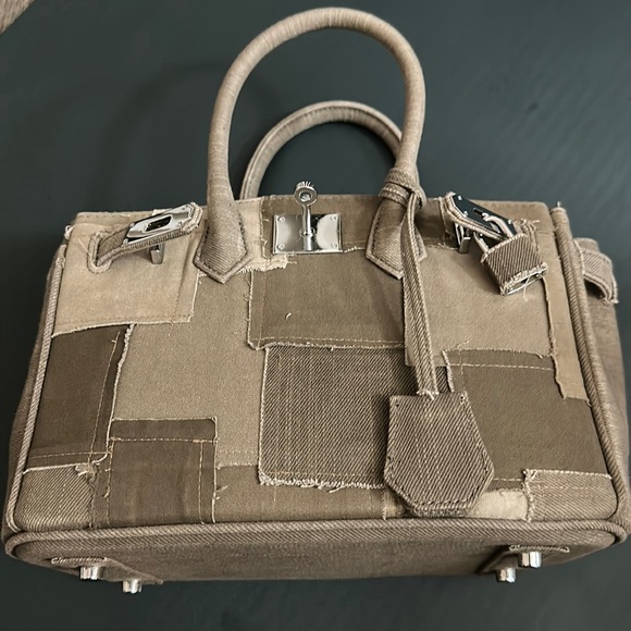 Emotional World Vintage Travel Bag - Picture 1 of 8